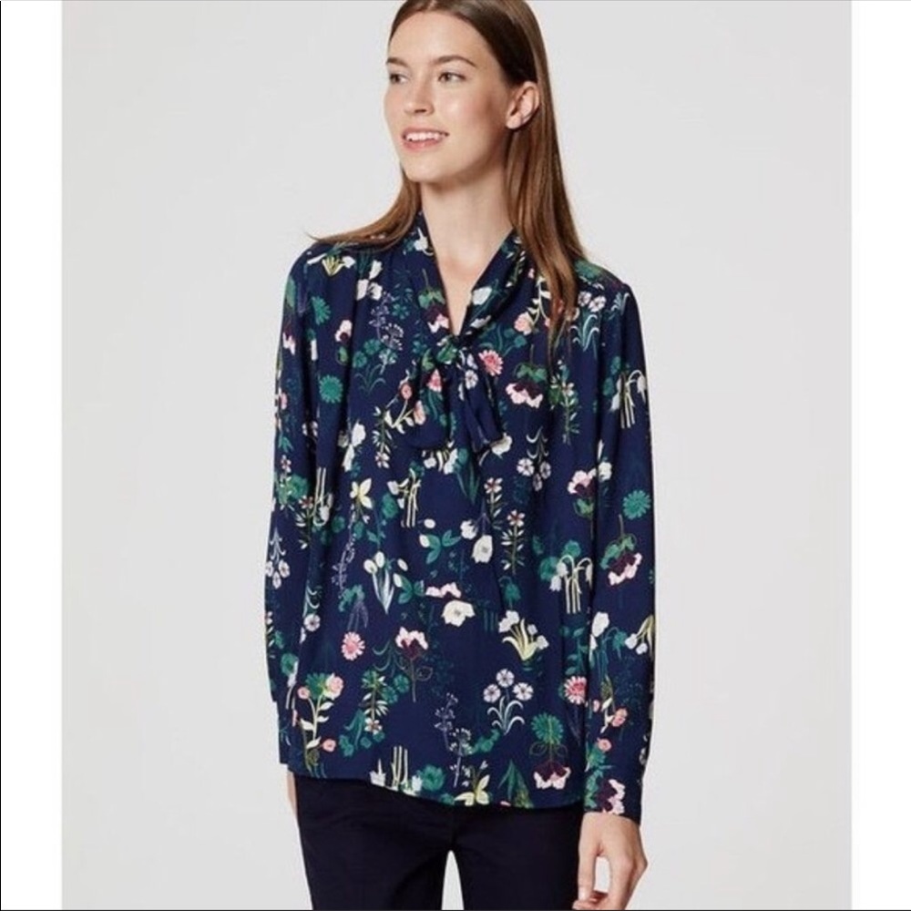Loft floral flowy blouse medium petite